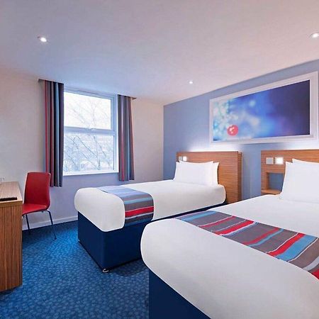 Travelodge London Covent Garden Exteriör bild