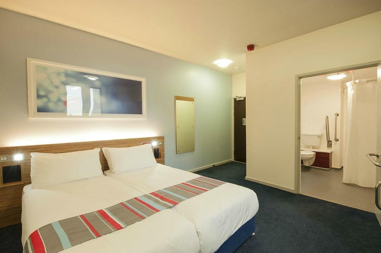 Travelodge London Covent Garden Exteriör bild