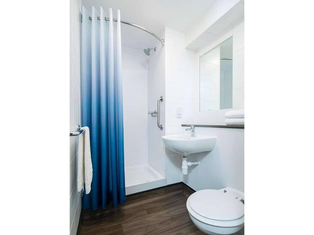 Travelodge London Covent Garden Exteriör bild