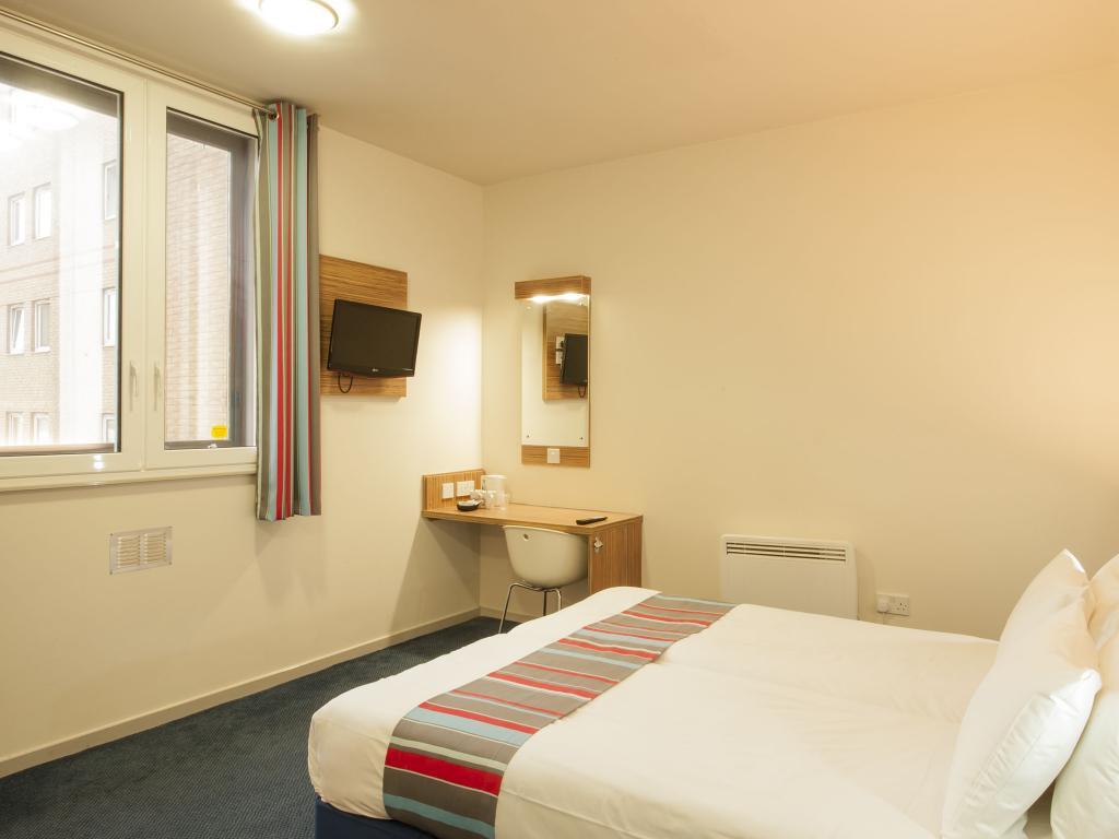Travelodge London Covent Garden Exteriör bild